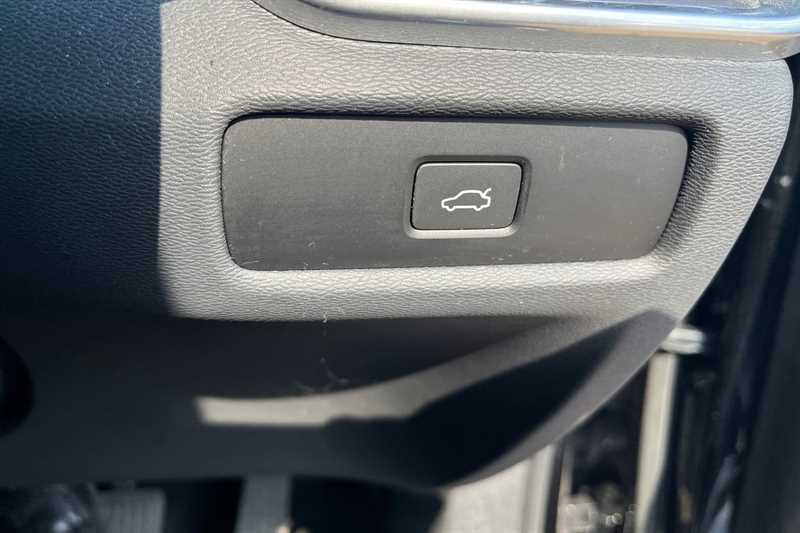 Used Volvo V60 2022 for sale - 76113643: Photo 36