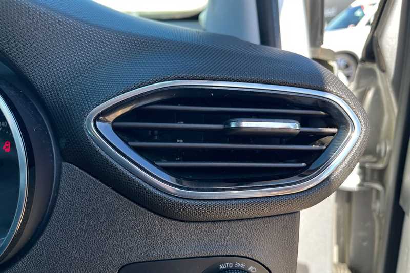 Used Vauxhall Crossland X 2018 for sale - 76530322: Photo 37