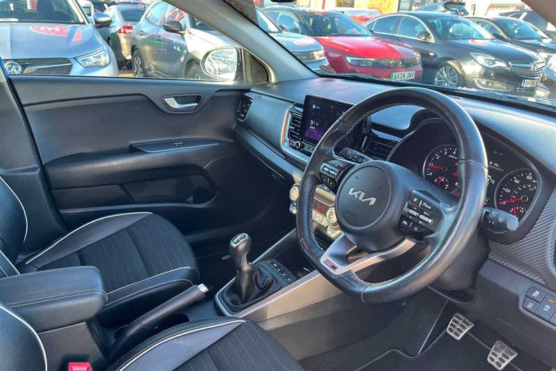 Used Kia Stonic 2022 for sale - 76805802: Photo 14