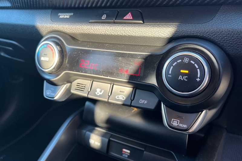 Used Kia Stonic 2022 for sale - 76805802: Photo 15