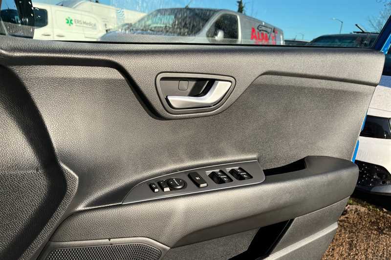 Used Kia Stonic 2022 for sale - 76805802: Photo 16