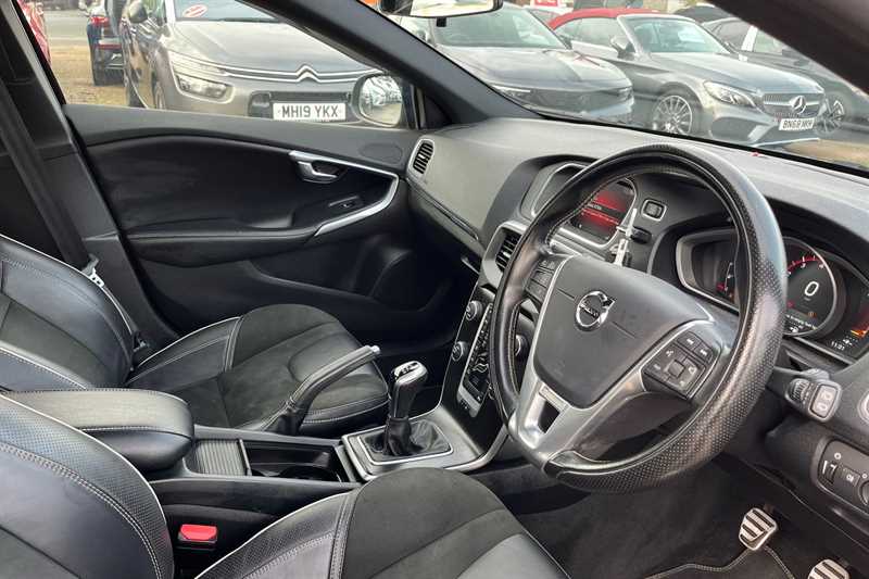 Used Volvo V40 2019 for sale - 76516773: Photo 13