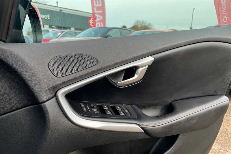 Used Volvo V40 2019 for sale - 76516773: Photo 16