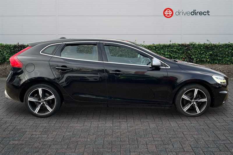 Used Volvo V40 2019 for sale - 76516773: Photo 2