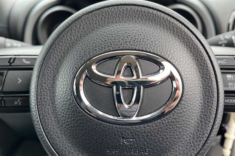 Used Toyota Yaris 2021 for sale - 77887490: Photo 39