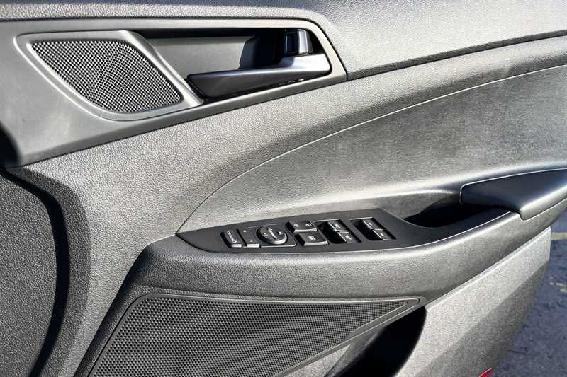 Used Hyundai TUCSON 2019 for sale - 76733537: Photo 16