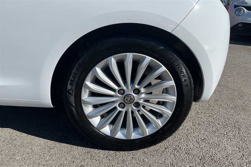 Used Vauxhall ADAM 2015 for sale - 77944245: Photo 11