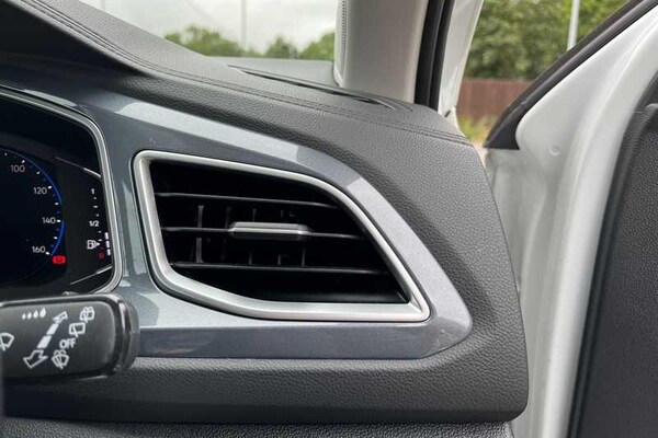 Used Volkswagen T-Roc 2022 for sale - 75052809: Photo 36