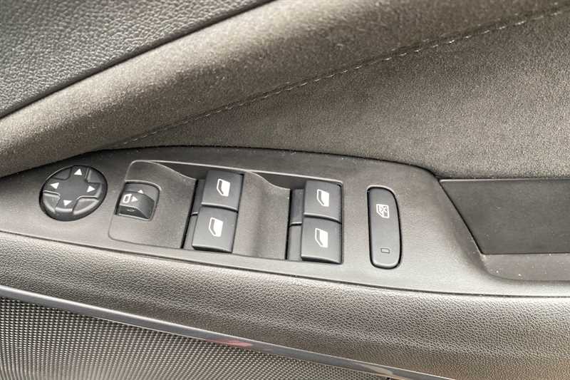 Used Vauxhall Crossland 2022 for sale - 76272696: Photo 16