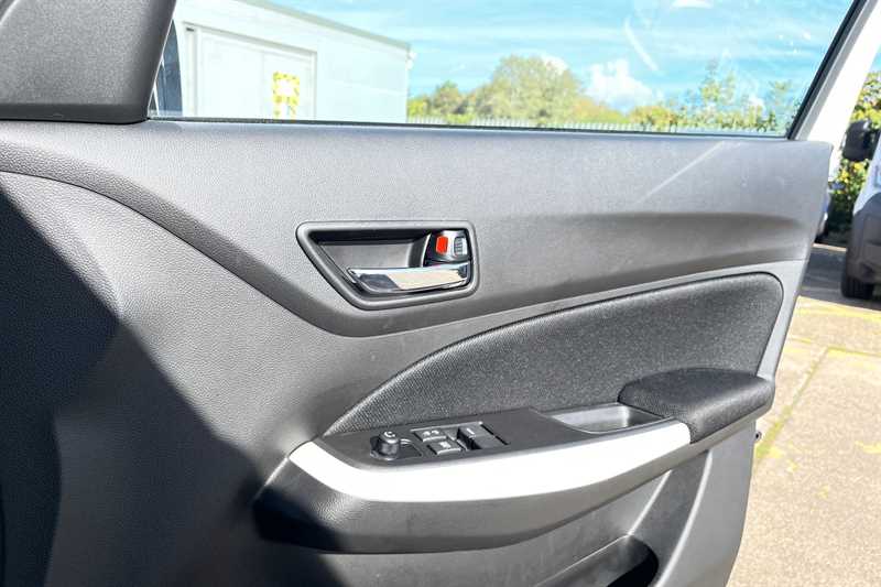 Used Suzuki Swift 2024 for sale - 76489378: Photo 16