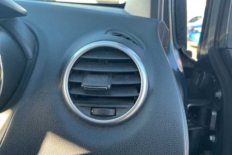 Used Vauxhall Meriva 2015 for sale - 78130810: Photo 38