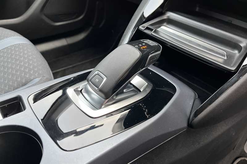 Used Peugeot 2008 2020 for sale - 77812128: Photo 38