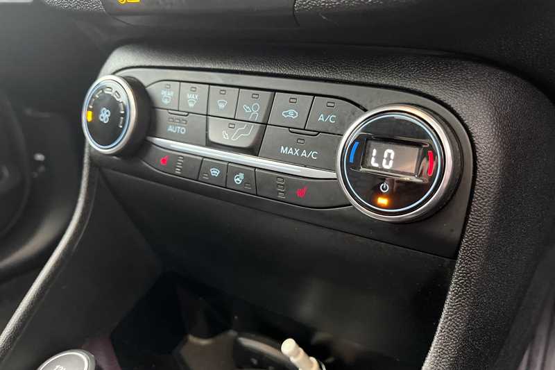 Used Ford Fiesta 2019 for sale - 78050380: Photo 15