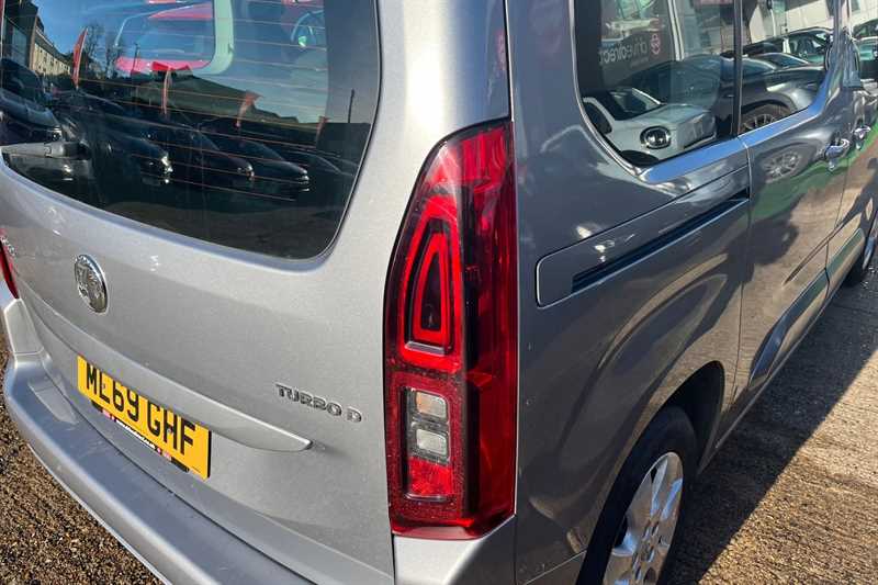 Used Vauxhall Combo Life 2019 for sale - 76929676: Photo 32