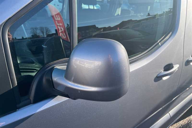Used Vauxhall Combo Life 2019 for sale - 76929676: Photo 34