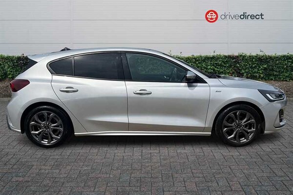 Used Ford Focus 2022 for sale - 75034656: Photo 2