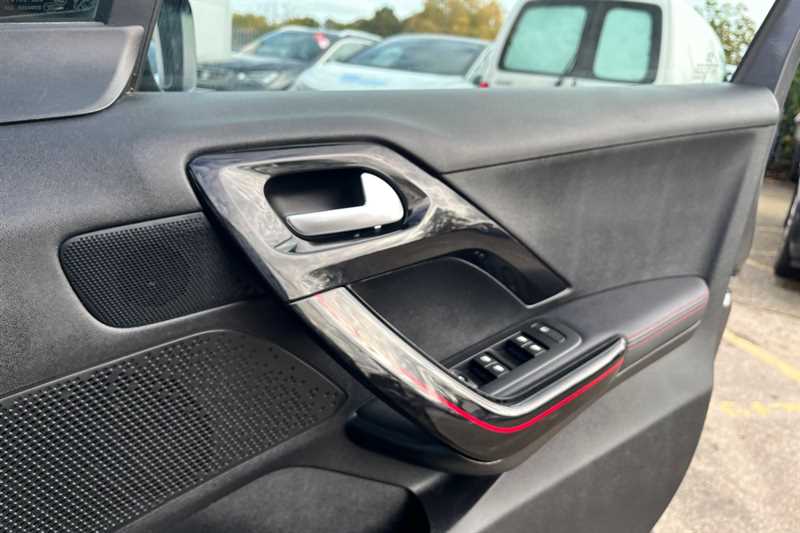 Used Peugeot 208 2018 for sale - 76489319: Photo 16