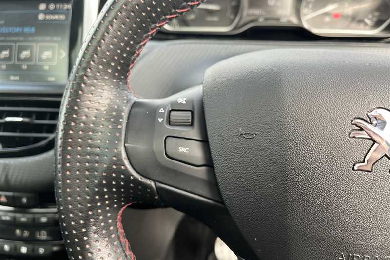 Used Peugeot 208 2018 for sale - 76489319: Photo 21