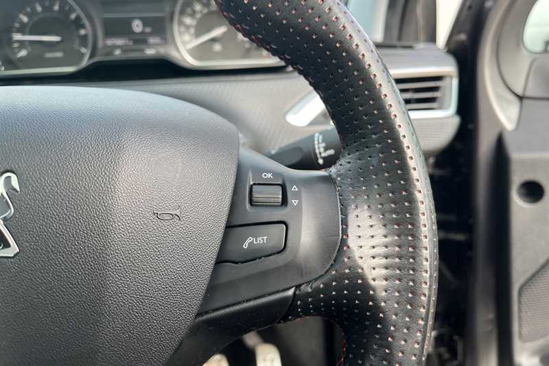 Used Peugeot 208 2018 for sale - 76489319: Photo 22