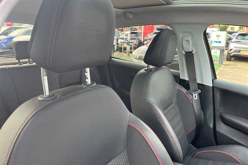 Used Peugeot 208 2018 for sale - 76489319: Photo 23