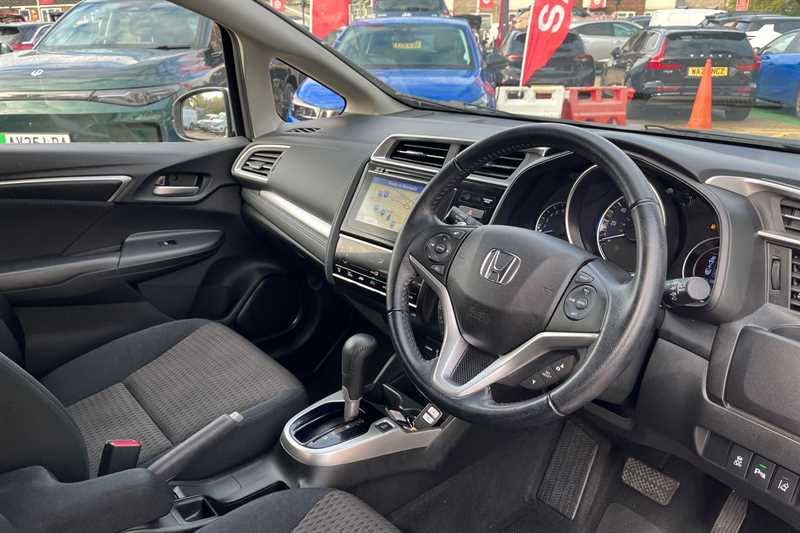 Used Honda Jazz 2019 for sale - 76790550: Photo 14