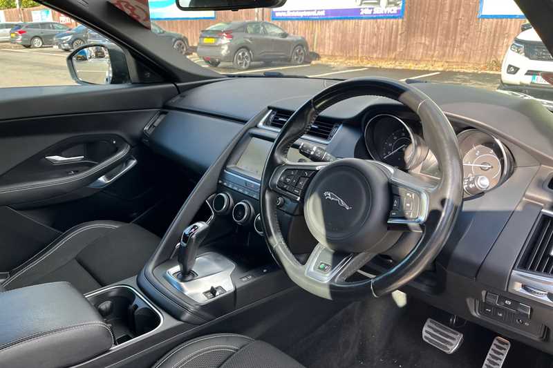 Used Jaguar E-Pace 2018 for sale - 76529869: Photo 14