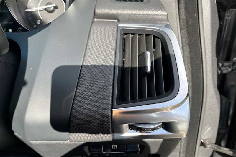 Used Jaguar E-Pace 2018 for sale - 76529869: Photo 38