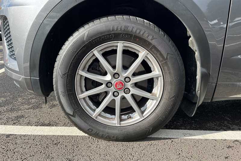 Used Jaguar E-Pace 2018 for sale - 76529869: Photo 9