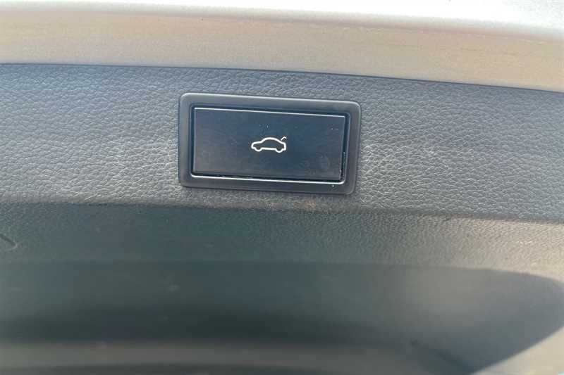 Used Skoda Karoq 2018 for sale - 78222371: Photo 37