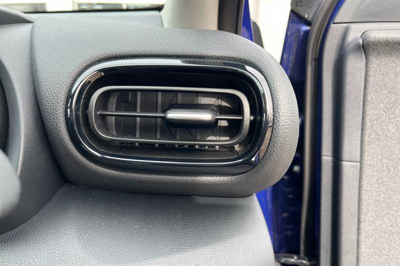 Used Toyota Yaris 2021 for sale - 77895363: Photo 36