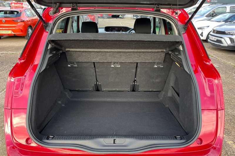 Used Citroen C4 2018 for sale - 76563957: Photo 25