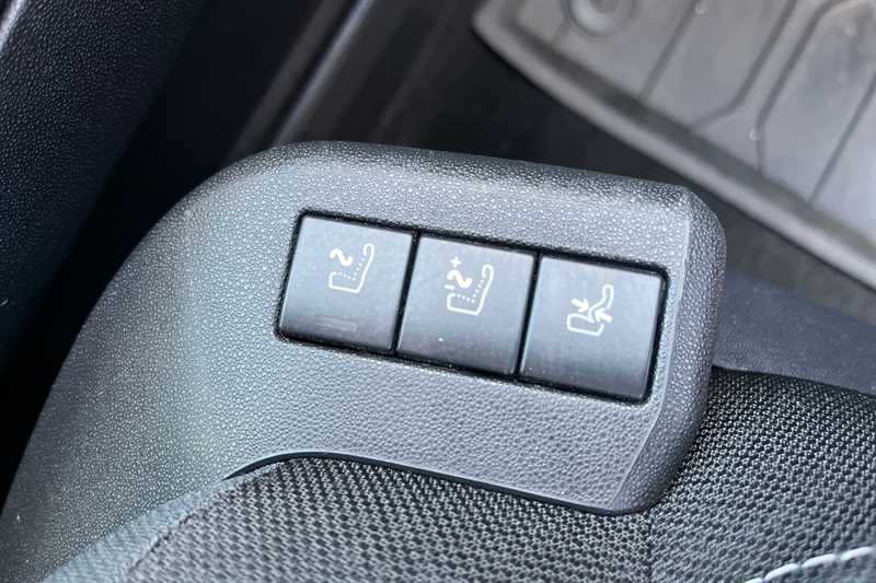 Used Citroen C4 2018 for sale - 76563957: Photo 39