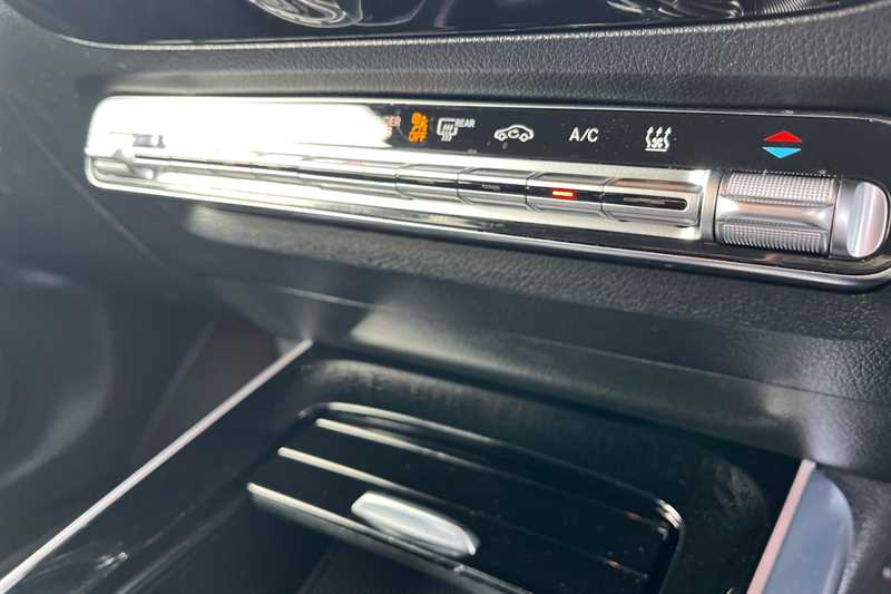 Used Mercedes-Benz EQA 2022 for sale - 77099303: Photo 15