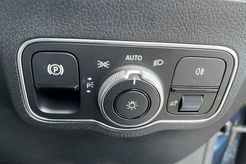 Used Mercedes-Benz EQA 2022 for sale - 77099303: Photo 40