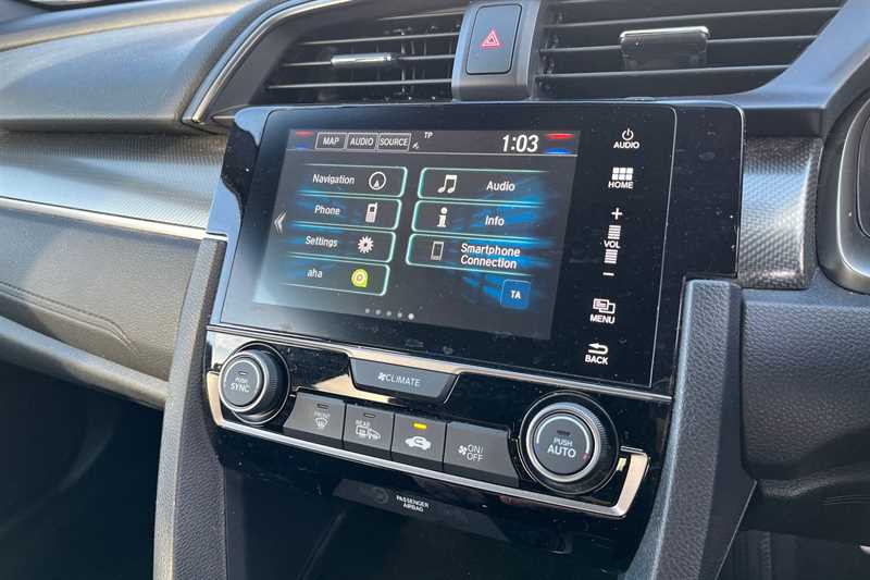 Used Honda Civic 2019 for sale - 76956661: Photo 18