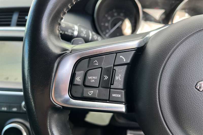 Used Jaguar E-Pace 2018 for sale - 76806168: Photo 21