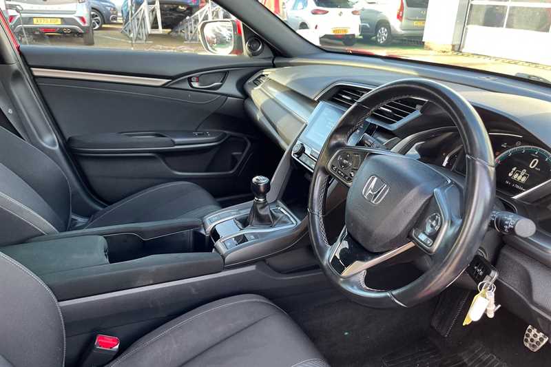 Used Honda Civic 2019 for sale - 76944759: Photo 13