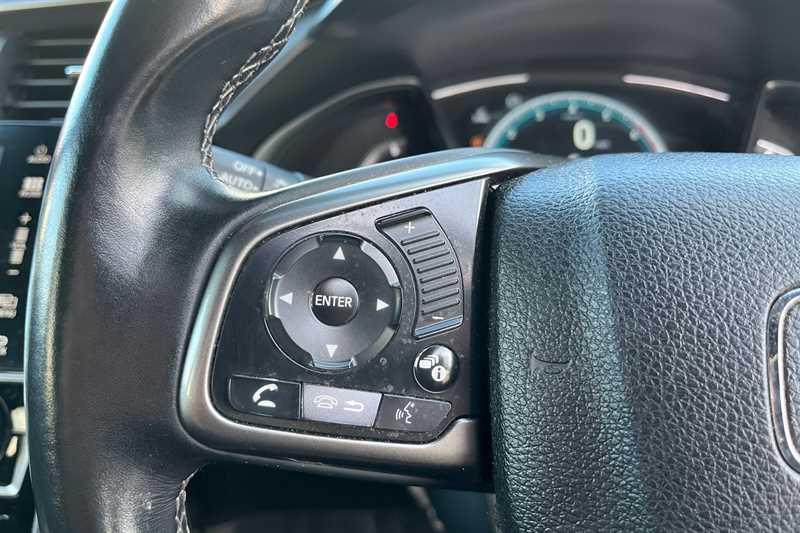 Used Honda Civic 2019 for sale - 76944759: Photo 21