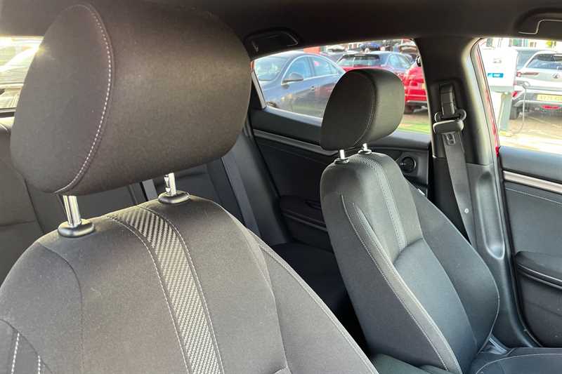 Used Honda Civic 2019 for sale - 76944759: Photo 23