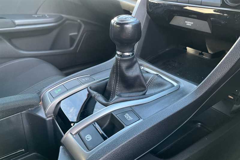 Used Honda Civic 2019 for sale - 76944759: Photo 38