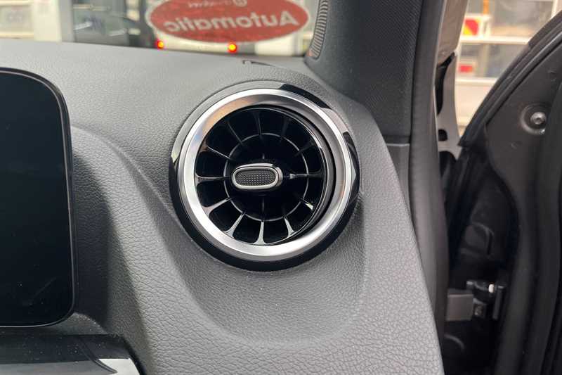 Used Mercedes-Benz GLA 2021 for sale - 77309277: Photo 39