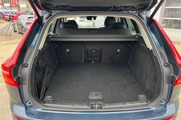 Used Volvo XC60 2020 for sale - 76176432: Photo 25