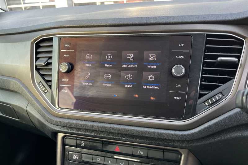 Used Volkswagen T-Roc 2018 for sale - 77018540: Photo 18