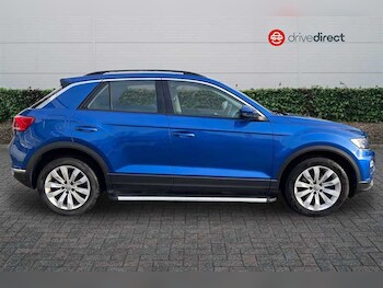 Used Volkswagen T-Roc 2018 for sale - 77018540: Photo