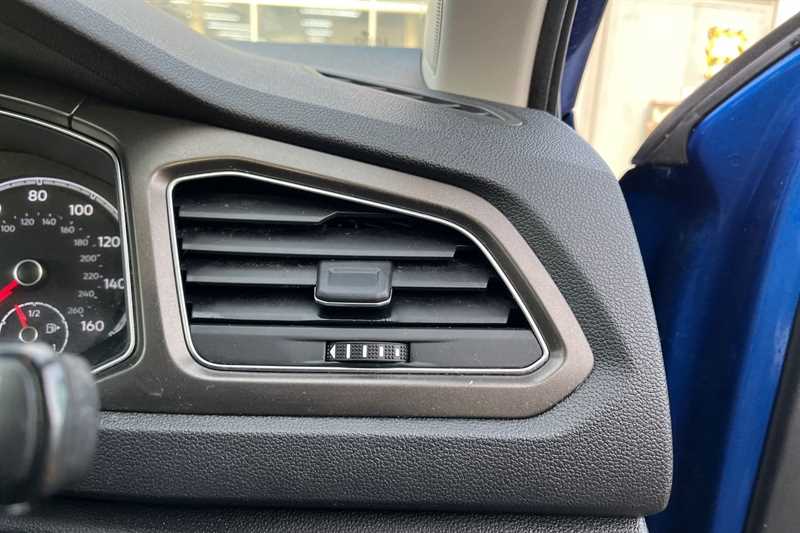 Used Volkswagen T-Roc 2018 for sale - 77018540: Photo 37