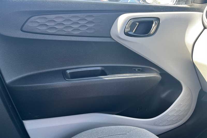 Used Hyundai i10 2024 for sale - 78207397: Photo 40