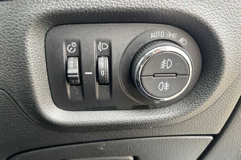 Used Vauxhall Astra 2019 for sale - 77944908: Photo 37