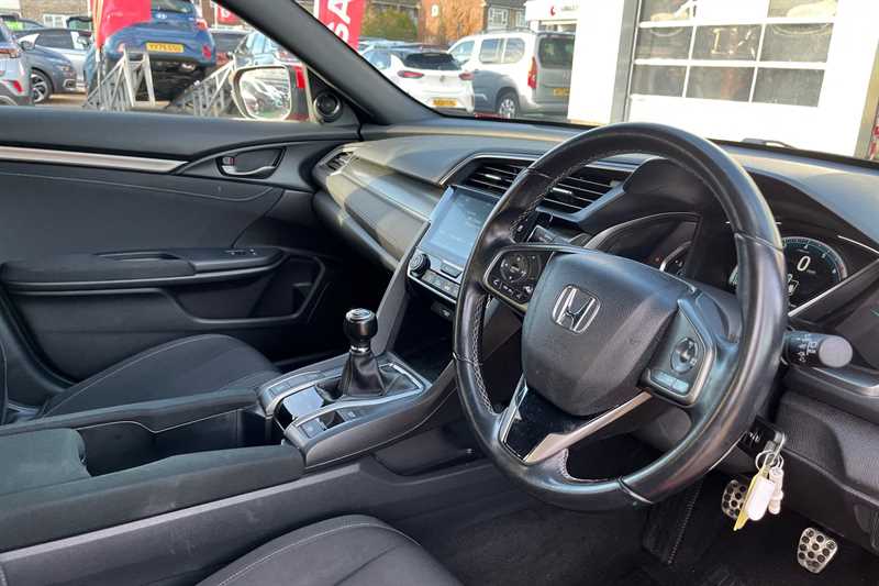 Used Honda Civic 2019 for sale - 76564042: Photo 14