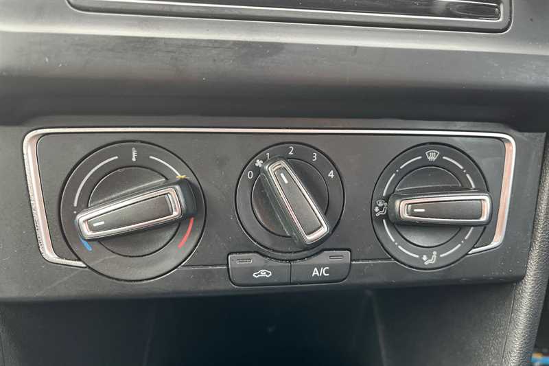 Used Volkswagen Polo 2016 for sale - 78130148: Photo 15