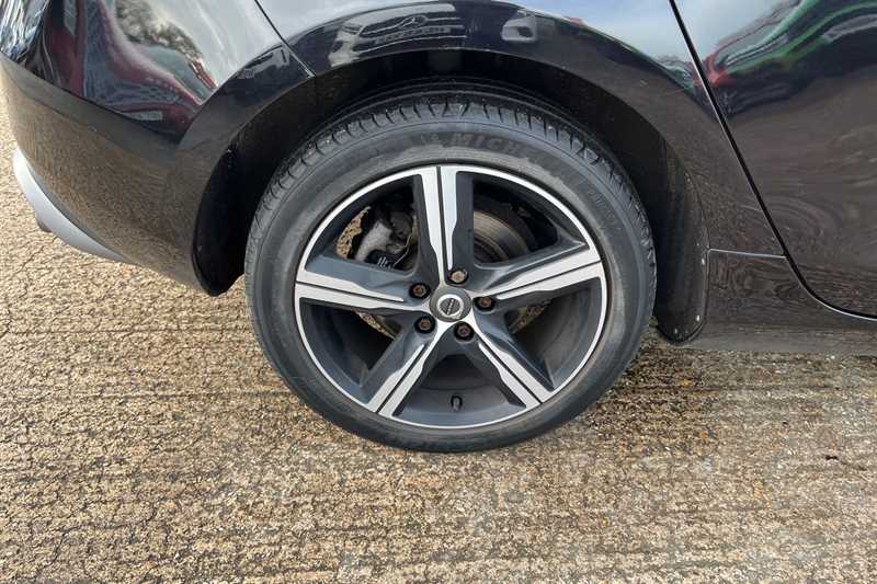 Used Volvo V40 2019 for sale - 76529457: Photo 10